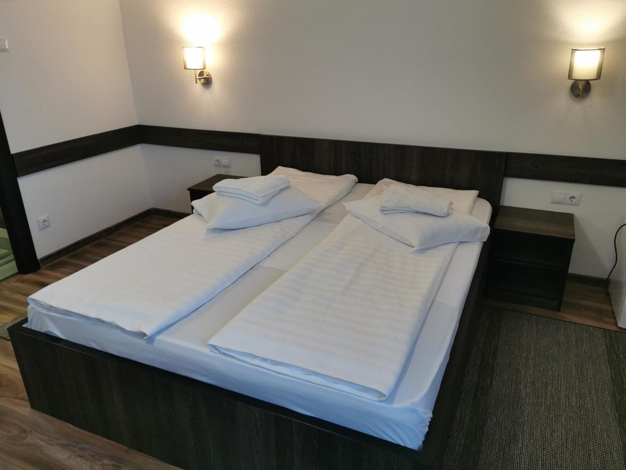 Hotel Tranzit 奥多尔黑塞库耶斯克 外观 照片